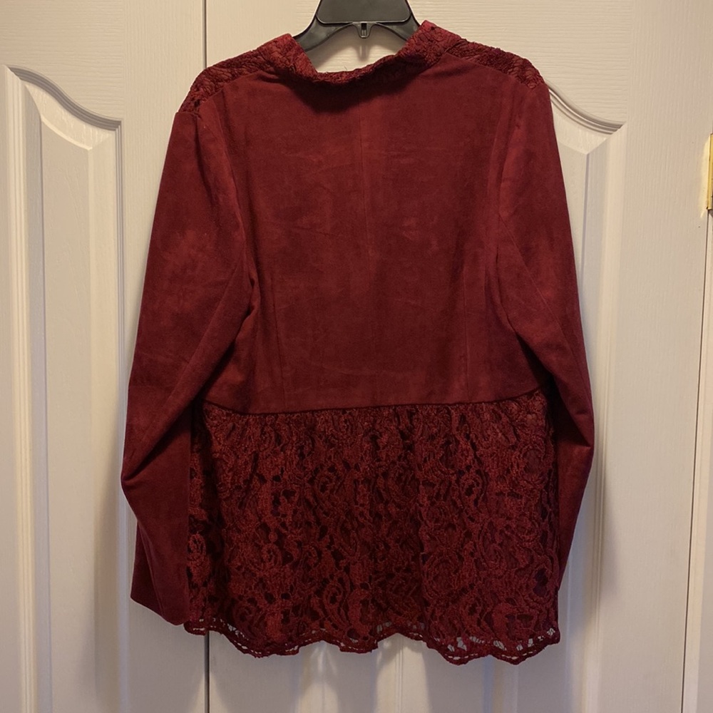 Chico’s Feminine Suede Lace Chenille Burgundy Jacket Size 2 (regular L-12) - Picture 2 of 3